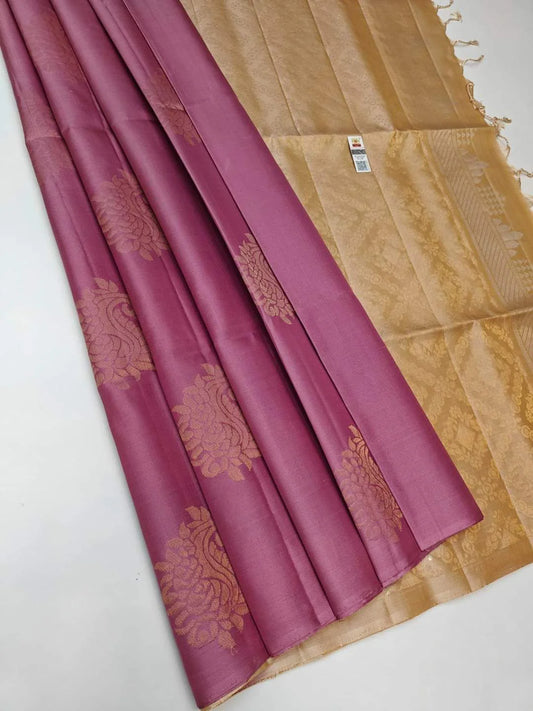 Unique Pink Soft Silk Saree With Attractive Blouse Piece