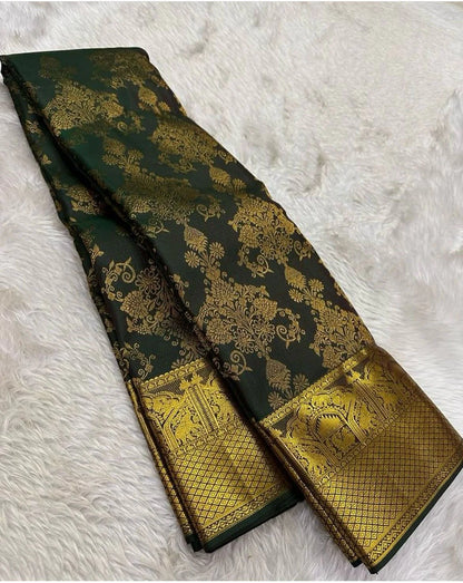 Devastating Dark Green Soft Banarasi Silk Saree With Exemplary Blouse Piece
