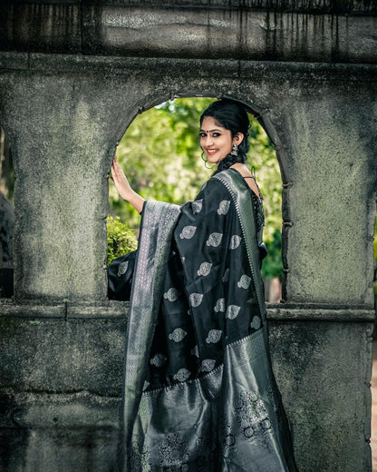 black Pure Kanjivaram Silk Saree Soft Design With Blouse Piece