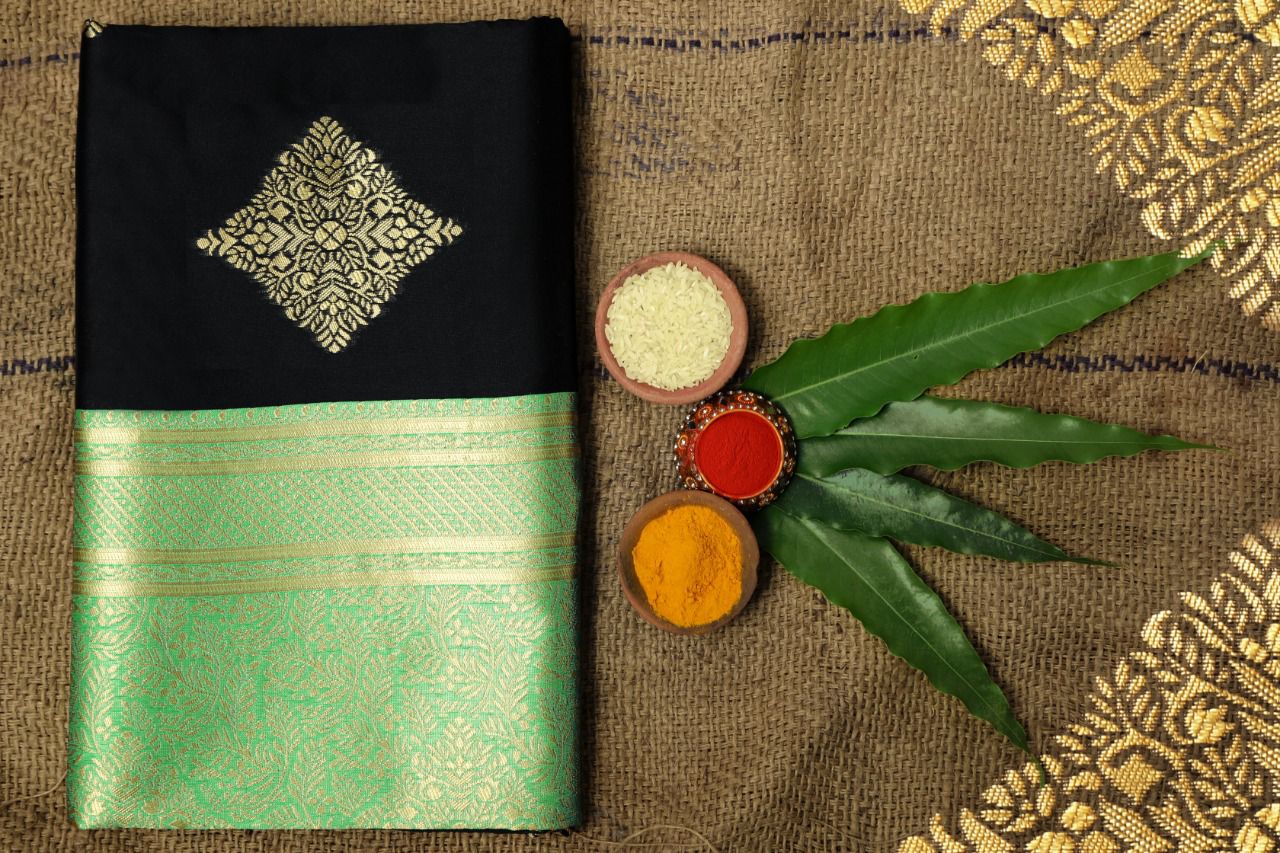 Capricious Black Soft Silk Saree With Attractive Blouse Piece