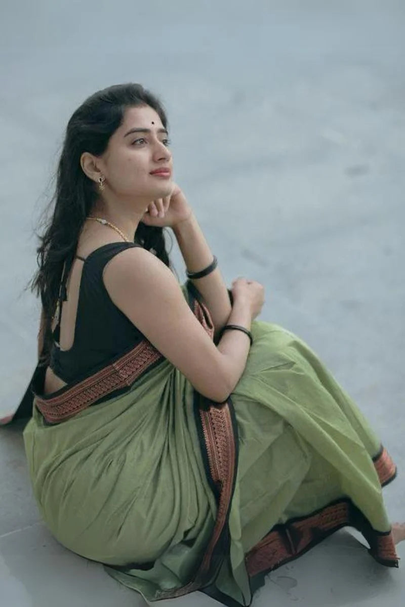 Imbrication Pista Soft Silk Saree With Ravishing Blouse Piece