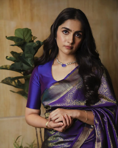 Comely Royal Blue Soft Silk Saree With Evocative Blouse Piece