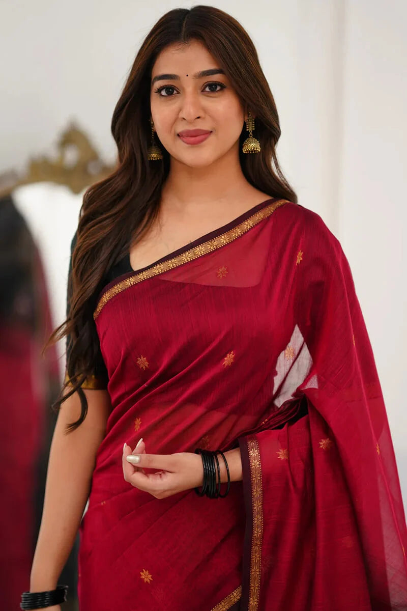 Seraphic Red Cotton Silk Saree With Mellifluous Blouse Piece