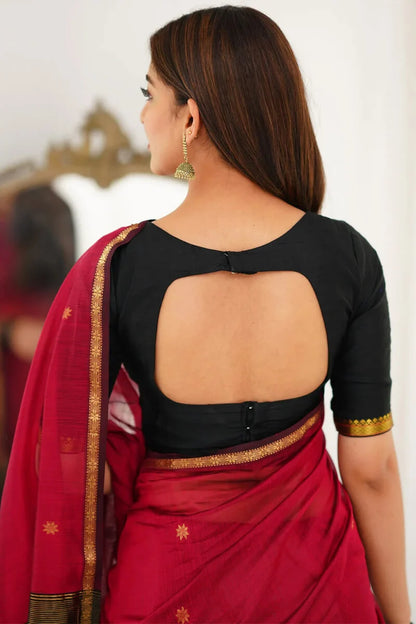 Seraphic Red Cotton Silk Saree With Mellifluous Blouse Piece